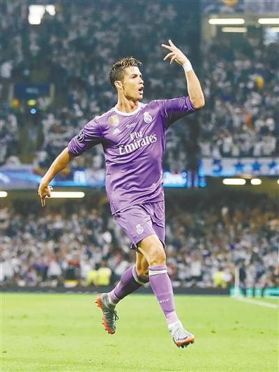 中场休息时 中场休息时